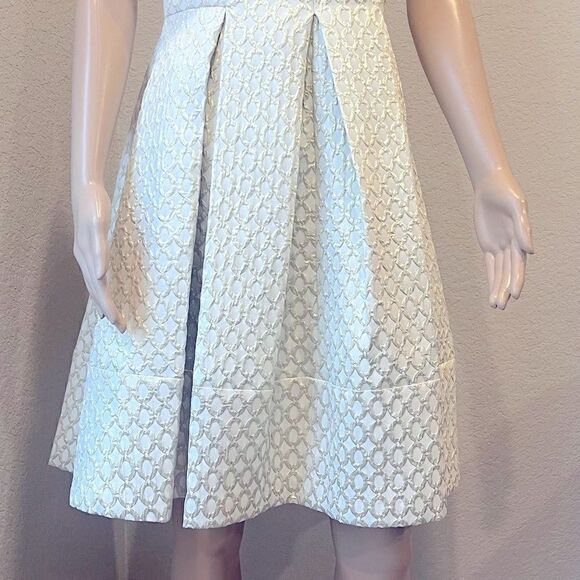 Nwot Eliza J. Gold and cream A-line sleeveless cocktail dress w/ pockets. - Picture 6 of 8